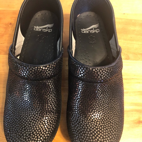 Dansko Metallic studded clogs - Picture 2 of 7